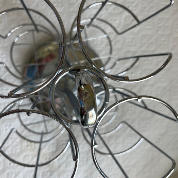 Coffee/Tea Tassimo T-Disc Pod Holder Carousel, for 30 T-Discs - Picture 6 of 7